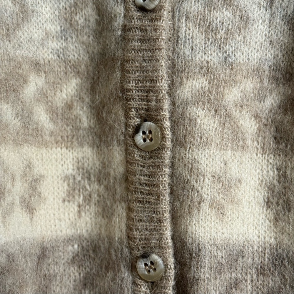 Vintage Hilda 100% Pure Wool Icelandic Button Front Sweater Vest Ladies Size XS - Picture 7 of 12